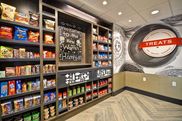 Hampton Inn & Suites Detroit / Warren