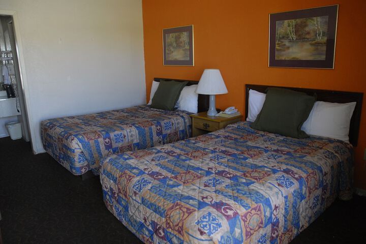 Room 24 of 24