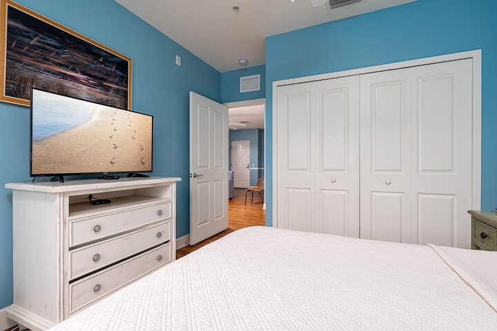 Room 105 of 345
