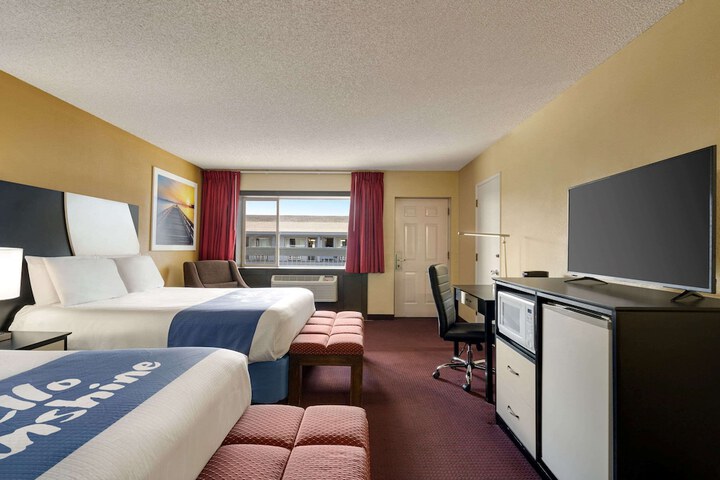 Room 27 of 68