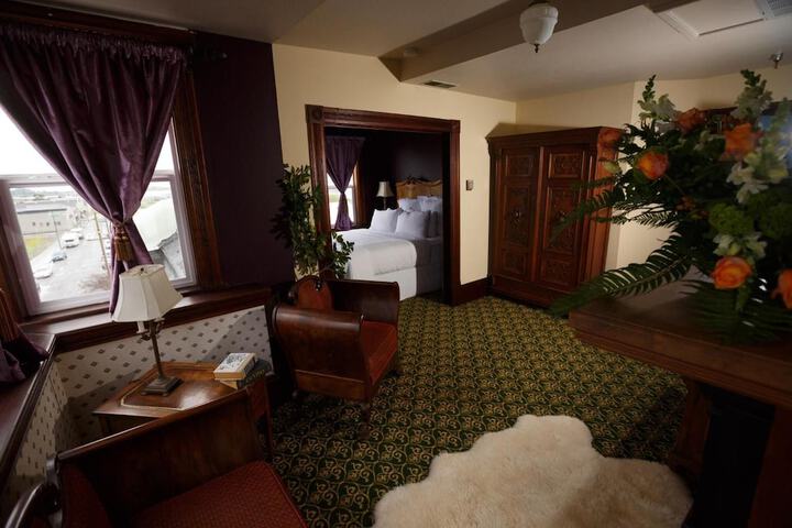 Room 19 of 39