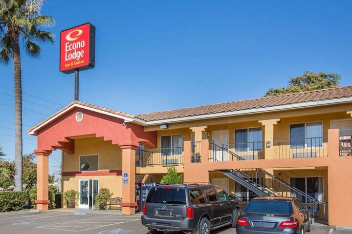 Hotel 4 of 21