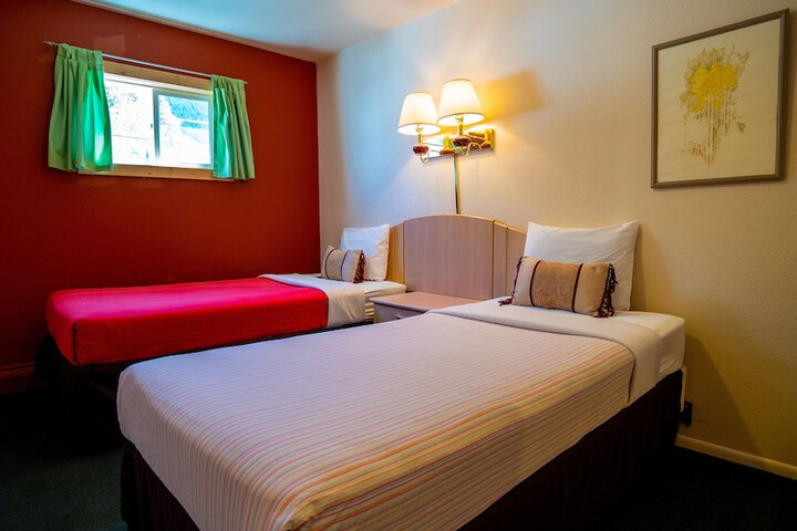 Room 10 of 67