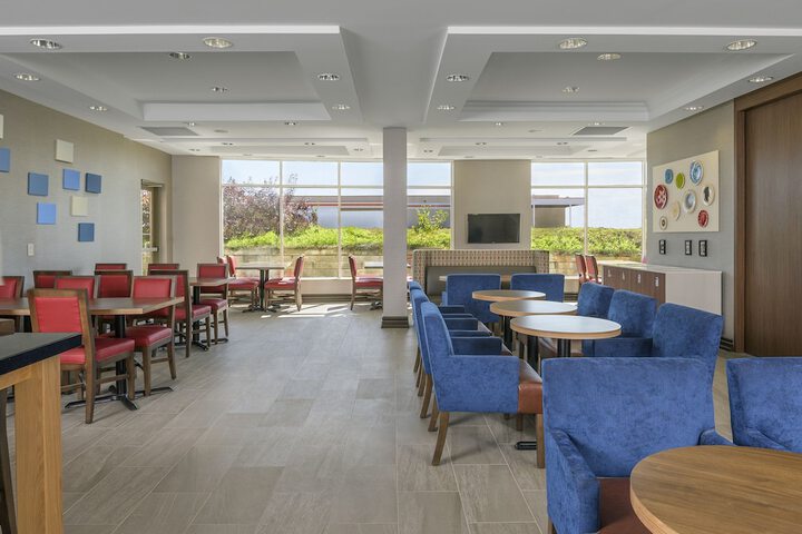 Holiday Inn Express & Suites North Bay by IHG
