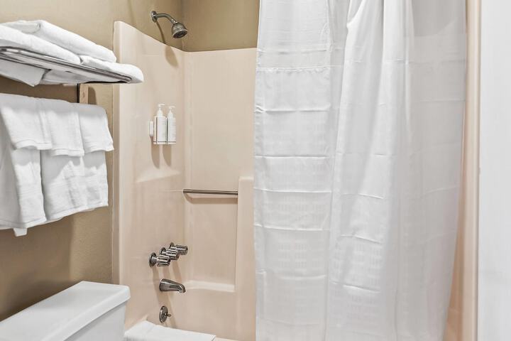 Super 8 by Wyndham Columbia SC / Ft. Jackson