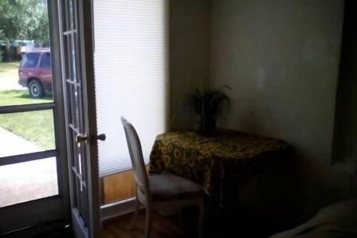 Room 24 of 31