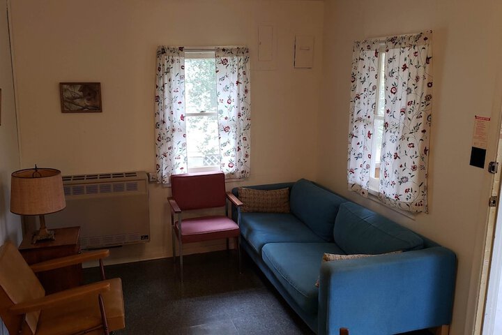 Room 120 of 215