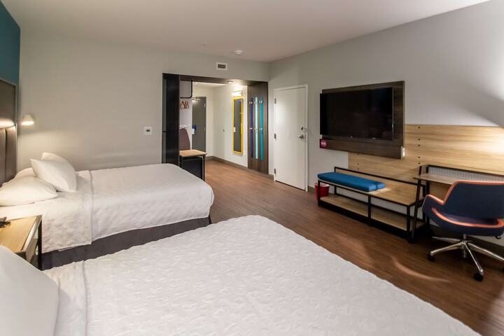 Room 16 of 39