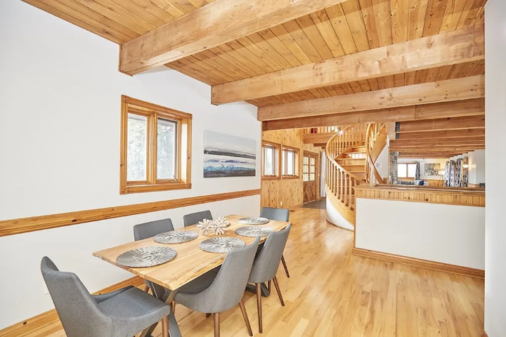 Grand Niagara Estate Lodge