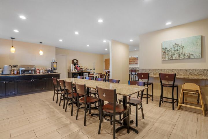 Best Western Plus Inn of Hayward