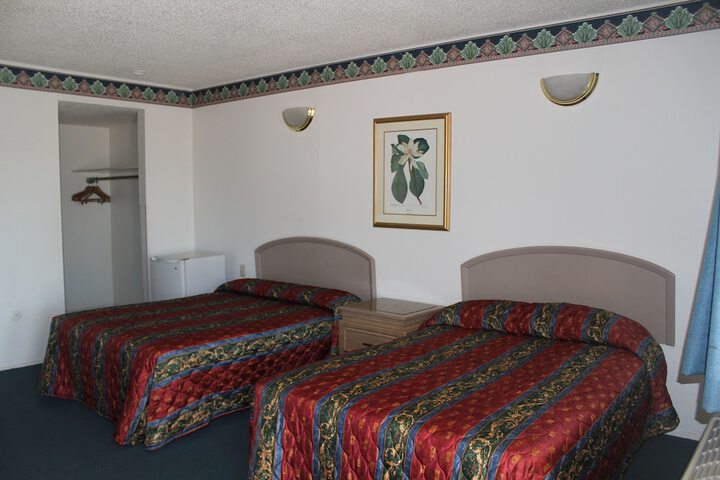 Room 6 of 39