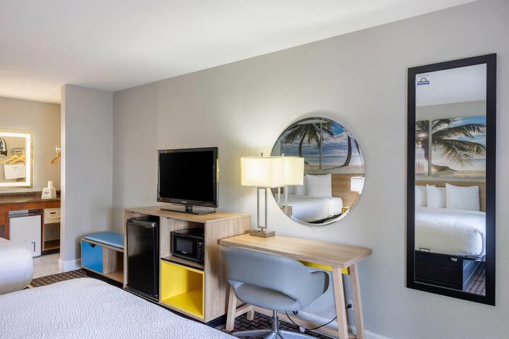 Days Inn by Wyndham Port Charlotte / Punta Gorda