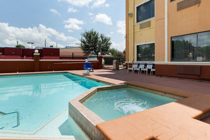 Pool 8 of 58
