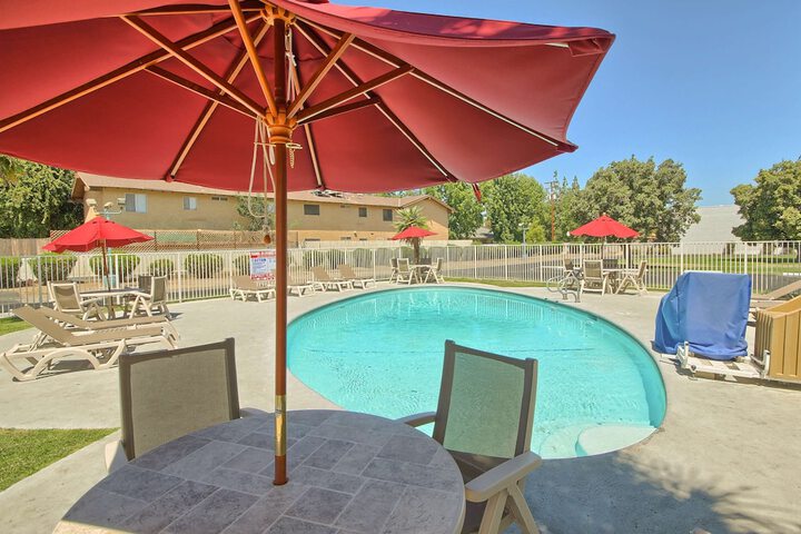 Pool 6 of 24