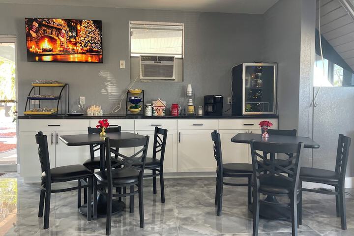 Regency Inn