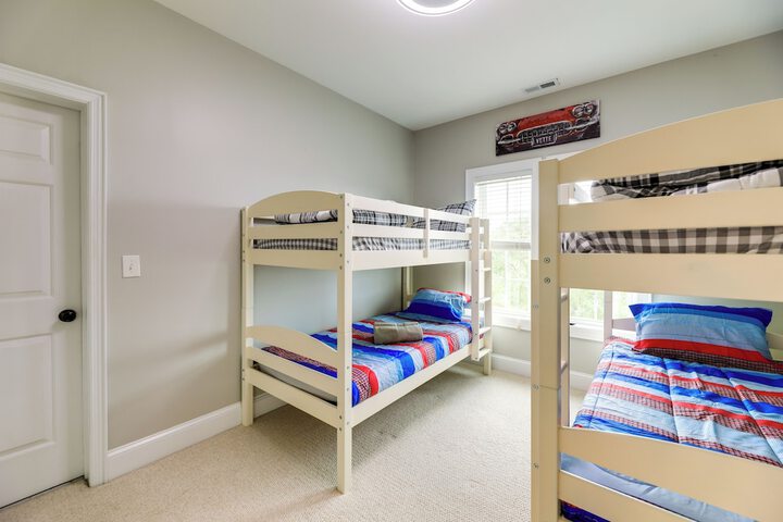 Harkers Island Vacation Rental With Pool Table!