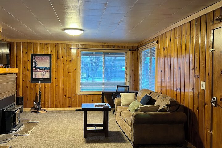 Room 45 of 153
