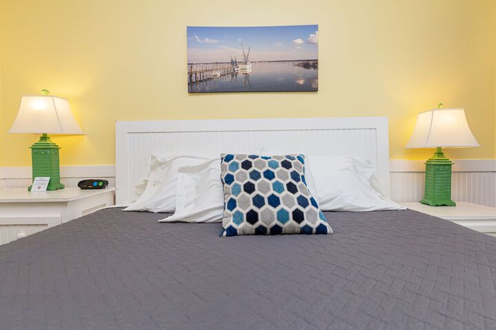 Topsail Shores Inn