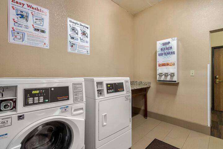 Comfort Inn & Suites Pittsburg KS
