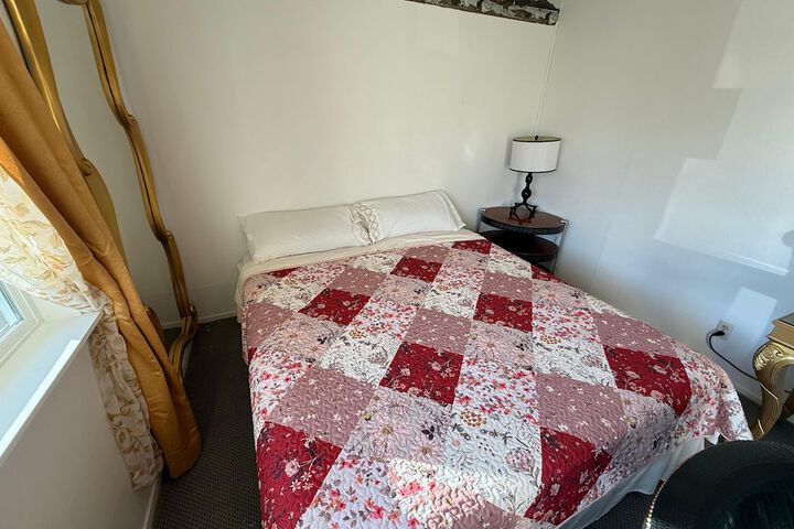 Columbia Inn Motel CA 49