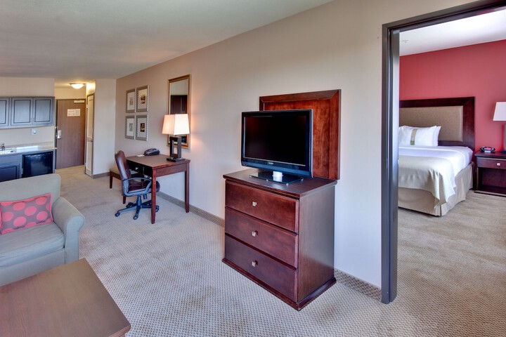 Room 16 of 37