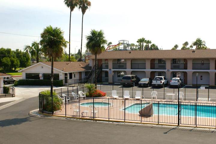 Pool 10 of 59