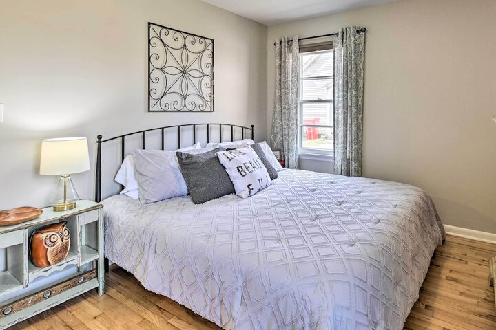 Charming Cave City Vacation Rental w / Fire Pit!