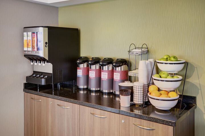 Breakfast/Coffee Service 32 of 41