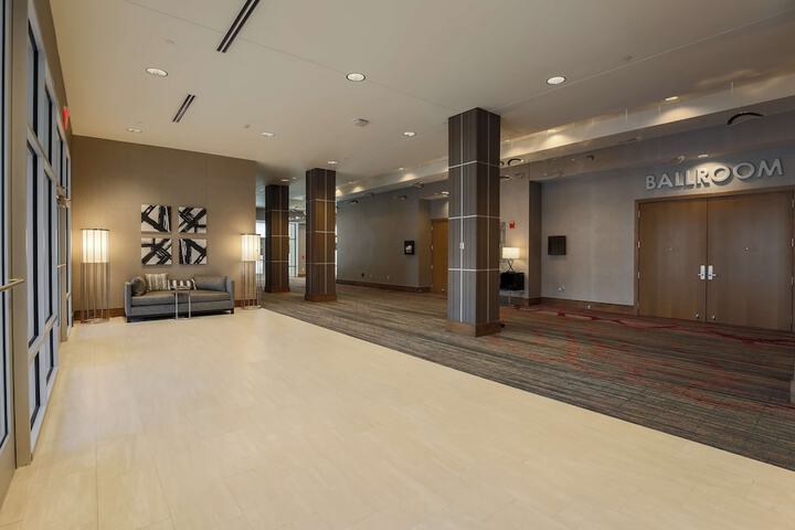 DoubleTree by Hilton Evansville