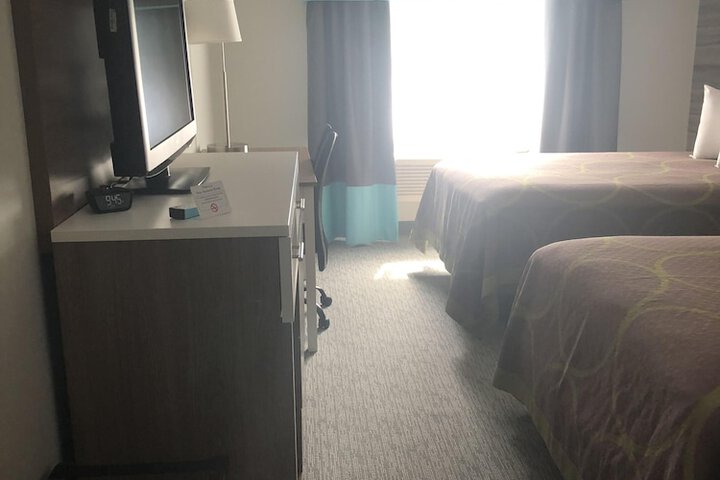 Room 12 of 27