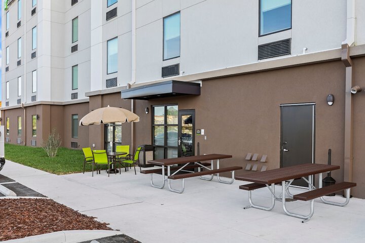 Terrace/Patio 69 of 69