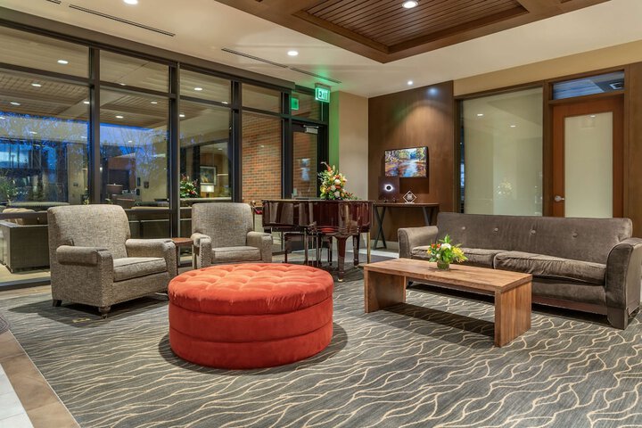 Best Western Premier Boulder Falls Inn