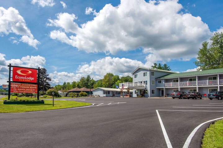 Quality Inn & Suites Lincoln I-93