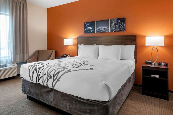 Room 27 of 46