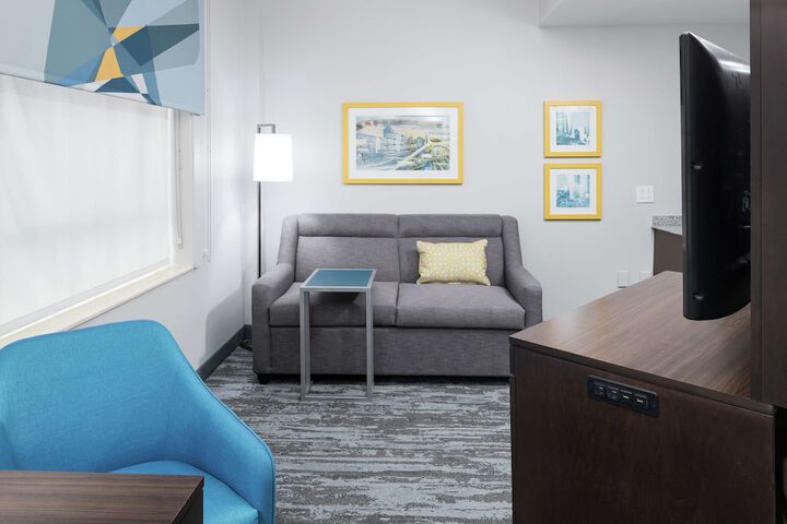 Room 27 of 56