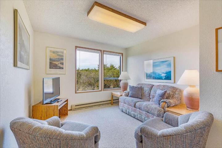 Haven Hideaway - Ocean Views from Every Room