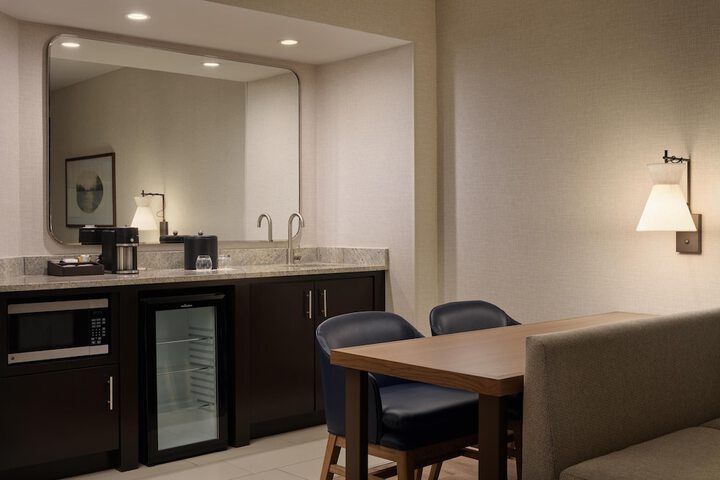 Hyatt Regency Suites Atlanta Northwest