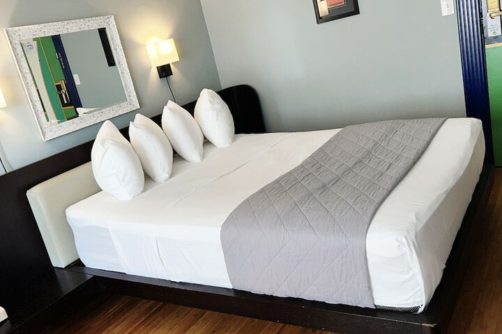 Room 21 of 27