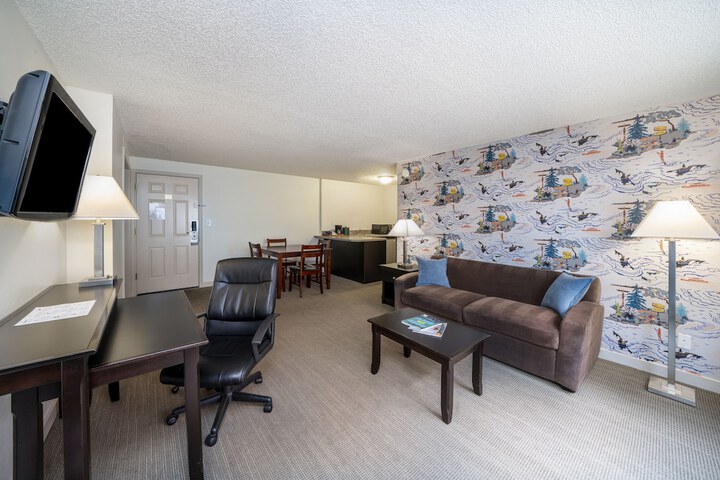 Room 16 of 21
