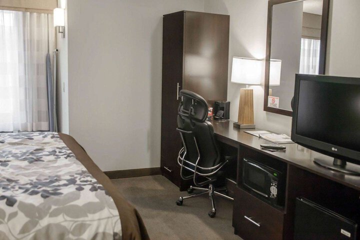 Room 26 of 31