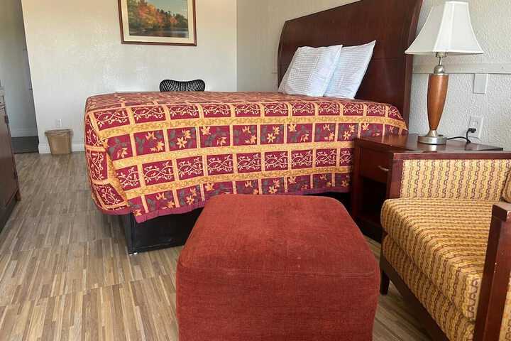 Room 39 of 65