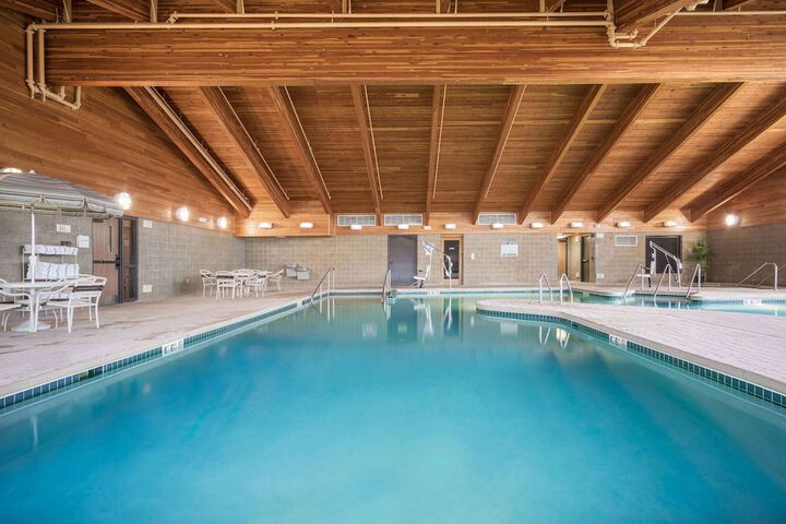 Pool 4 of 43