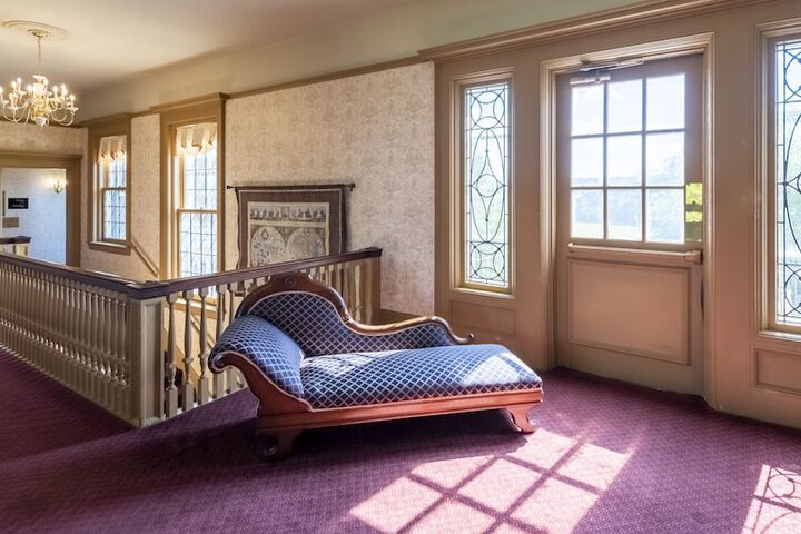White Springs Manor a Belhurst Property