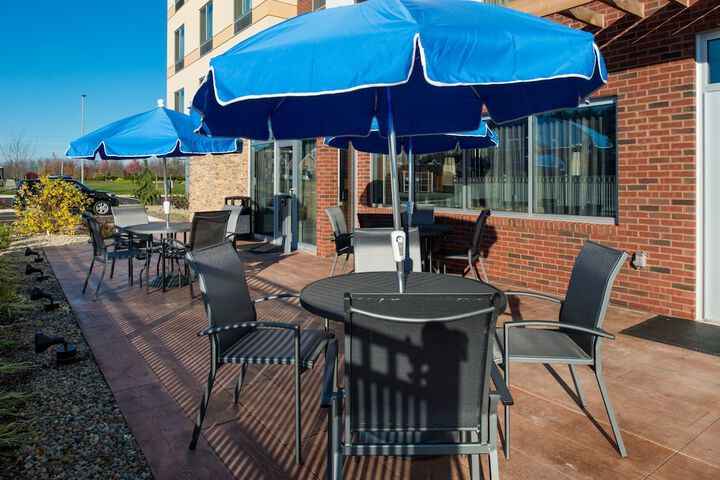Terrace/Patio 35 of 37