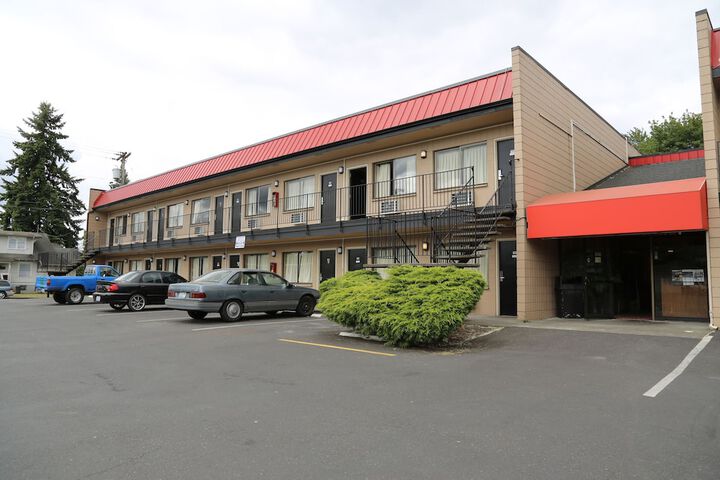 Hotel 5 of 34