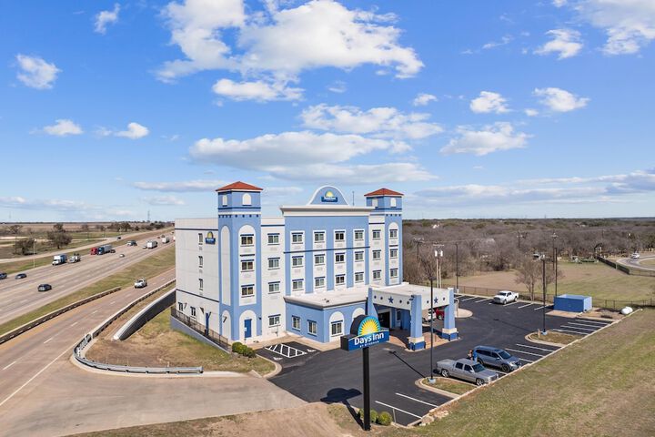 Days Inn by Wyndham Salado