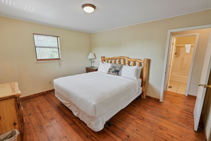Room 307 of 345