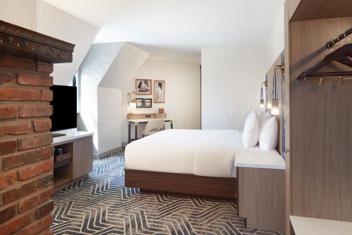 Hotel Royer Urbana Champaign Tapestry Collection by Hilton