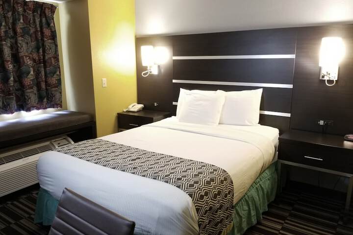 Room 15 of 27