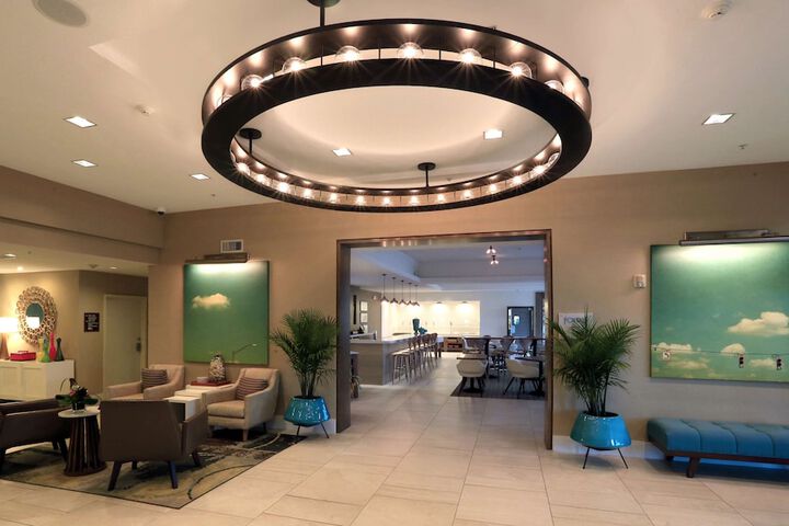 DoubleTree by Hilton Hotel Galveston Beach